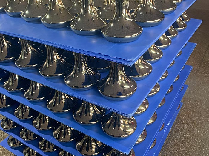 锌合金产品的金属表面真空镀膜加工技术